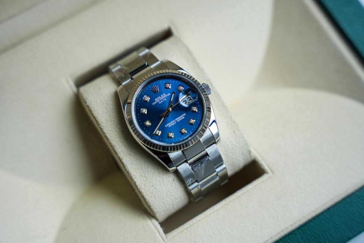 Rolex Date 115234 – 34mm Stainless Steel & White Gold – Diamond Dial – Unisex Watch