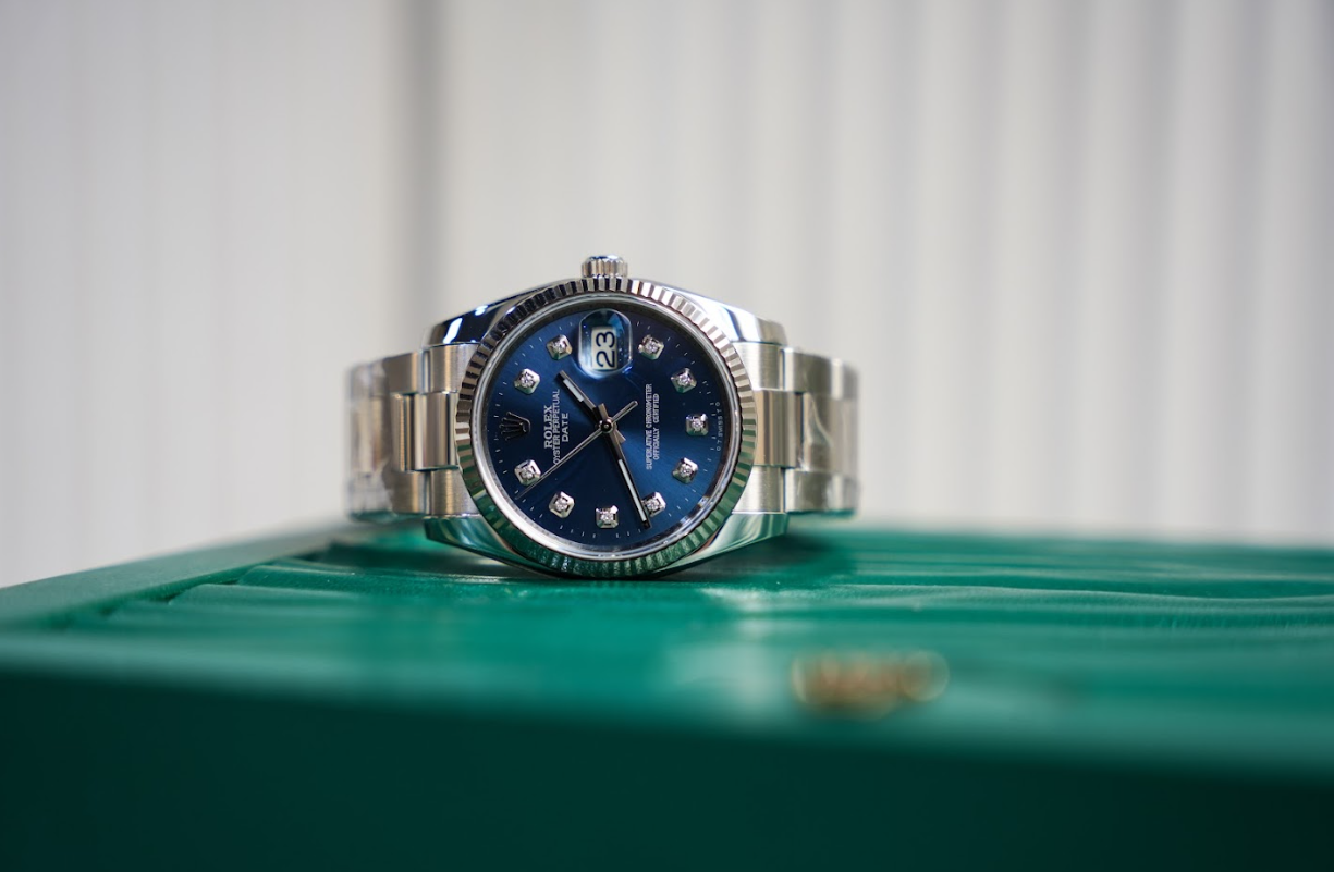 Rolex Date 115234 – 34mm Stainless Steel & White Gold – Diamond Dial – Unisex Watch