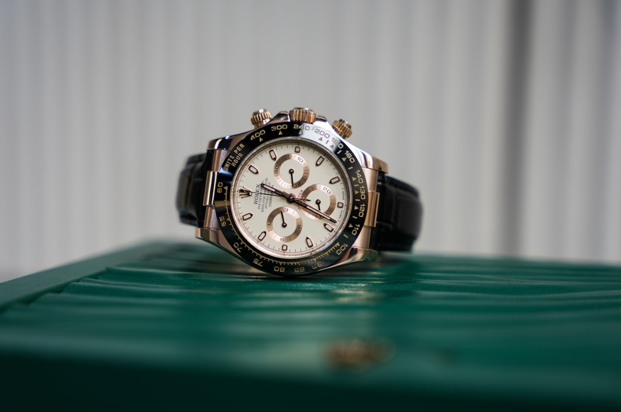 Rolex Daytona 116515LN – 18K Everose Gold Black Ceramic Bezel