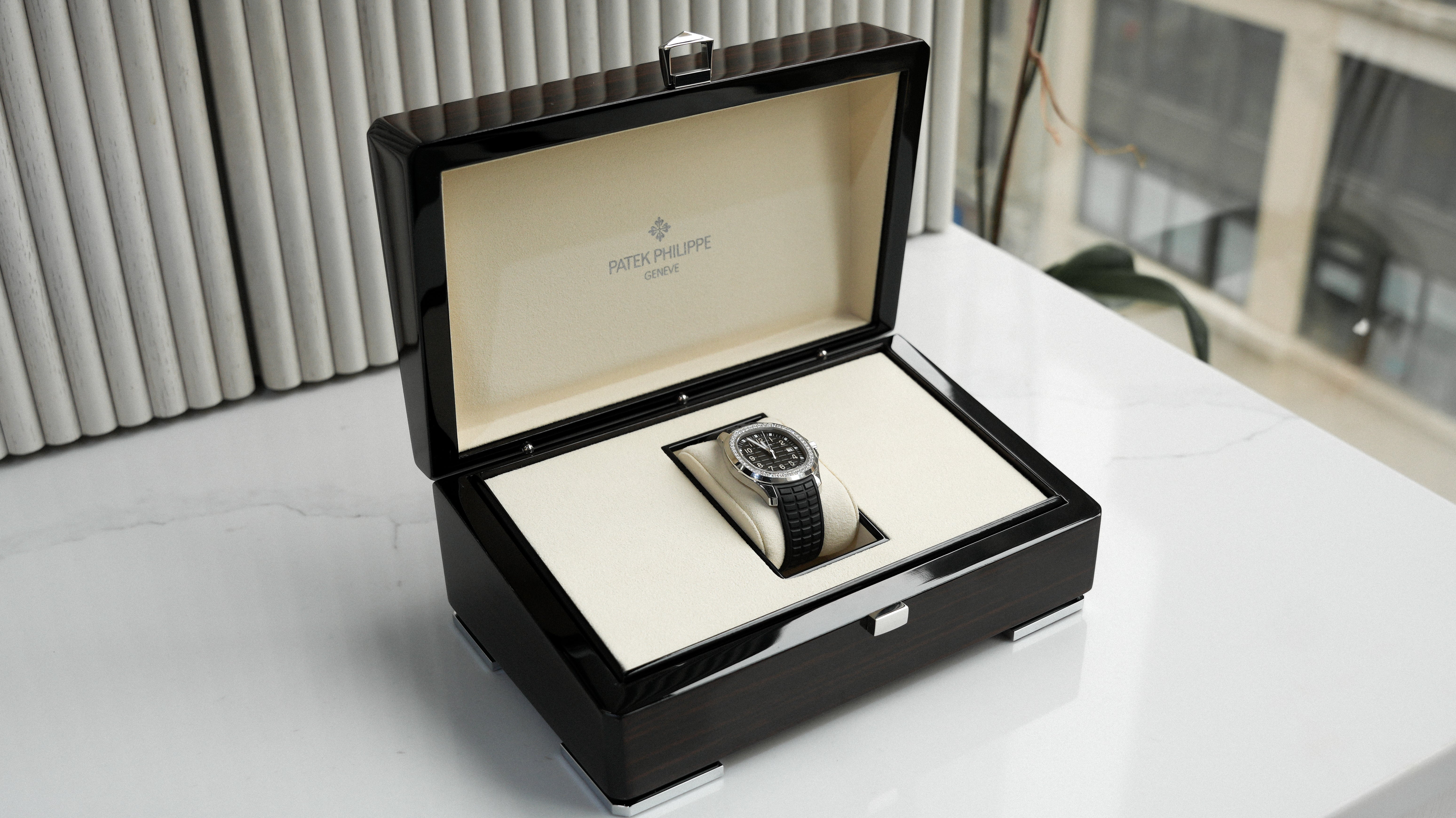 Patek Philippe Aquanaut Luce 5267/200A-001 – Stainless Steel & Diamond Bezel – Black Dial – 38.8mm