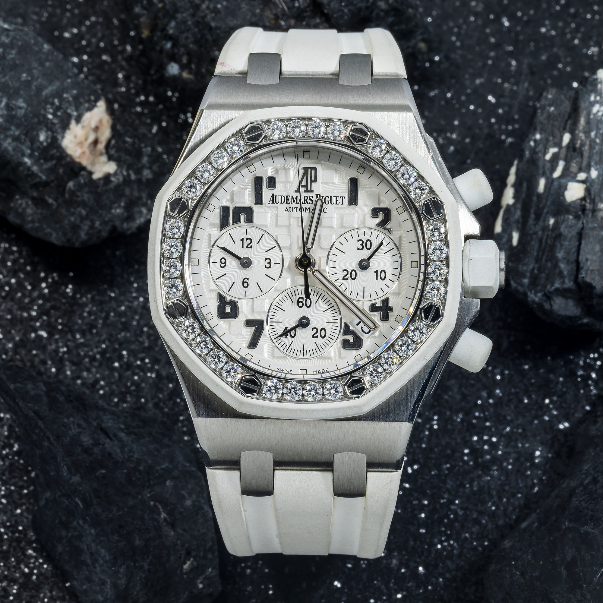 Audemars Piguet Royal Oak Offshore 26048SK.ZZ – Ladies 37mm Diamond Set Chronograph