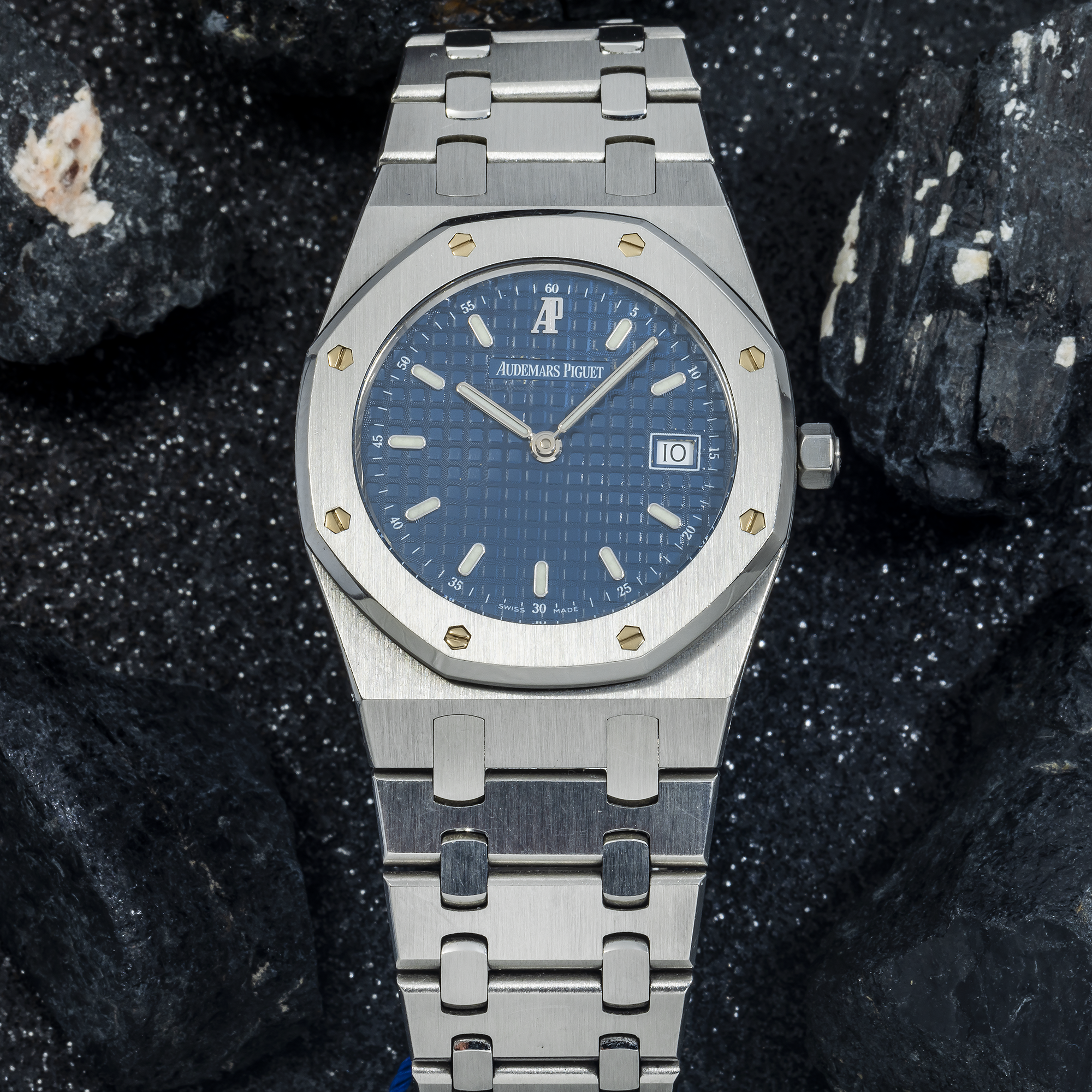 Audemars Piguet Royal Oak 56175ST – 33mm Stainless Steel Quartz Luxury Watch