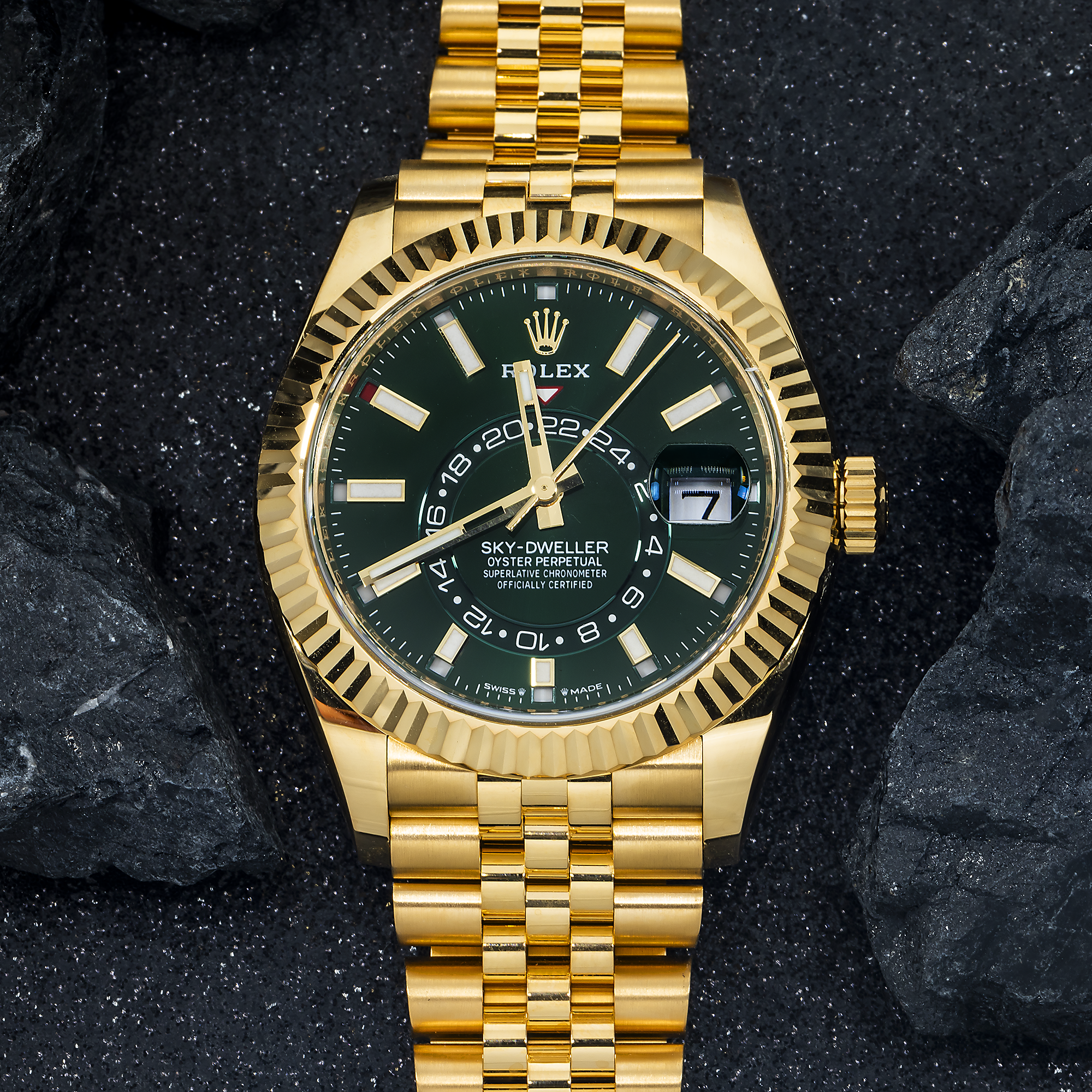 Rolex 18k Yellow Gold Sky-Dweller 42mm, 336938 Green Dial and Jubilee Bracelet