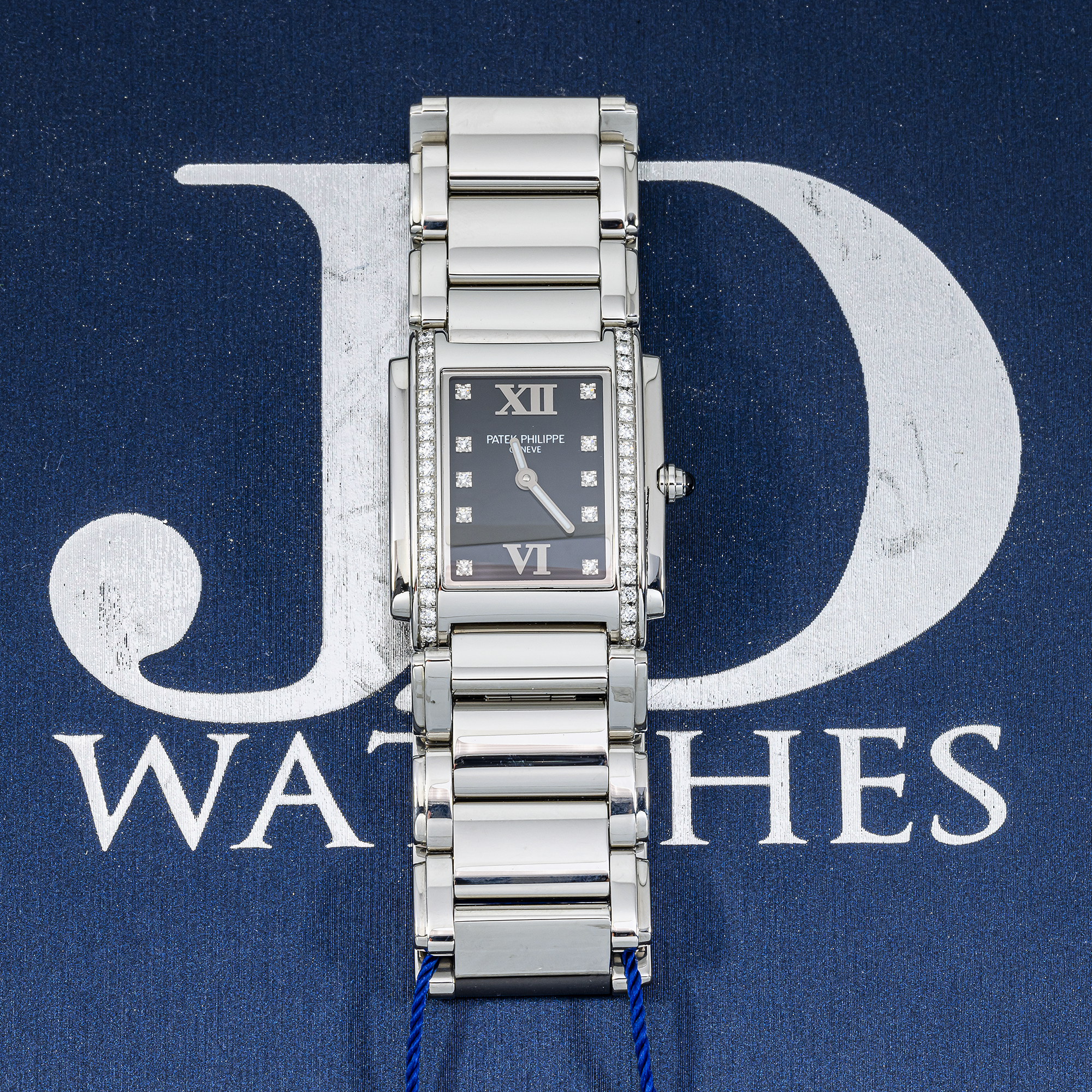 Patek Philippe Twenty4 4910 — Ladies Stainless Steel Diamond Quartz Watch
