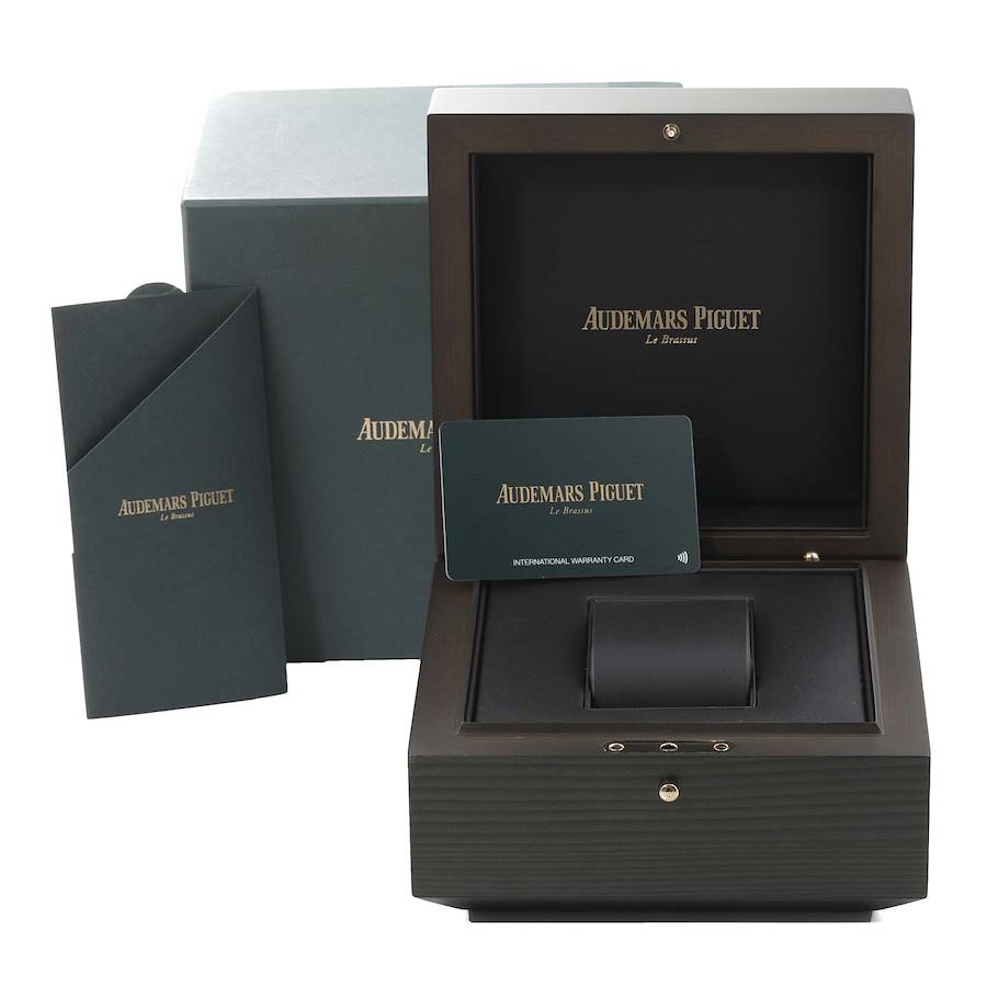 Audemars Piguet Royal Oak Chronograph 26320BA 41mm Blue Dial With Yellow Gold Bracelet-Audemars Piguet-JD Watches NY