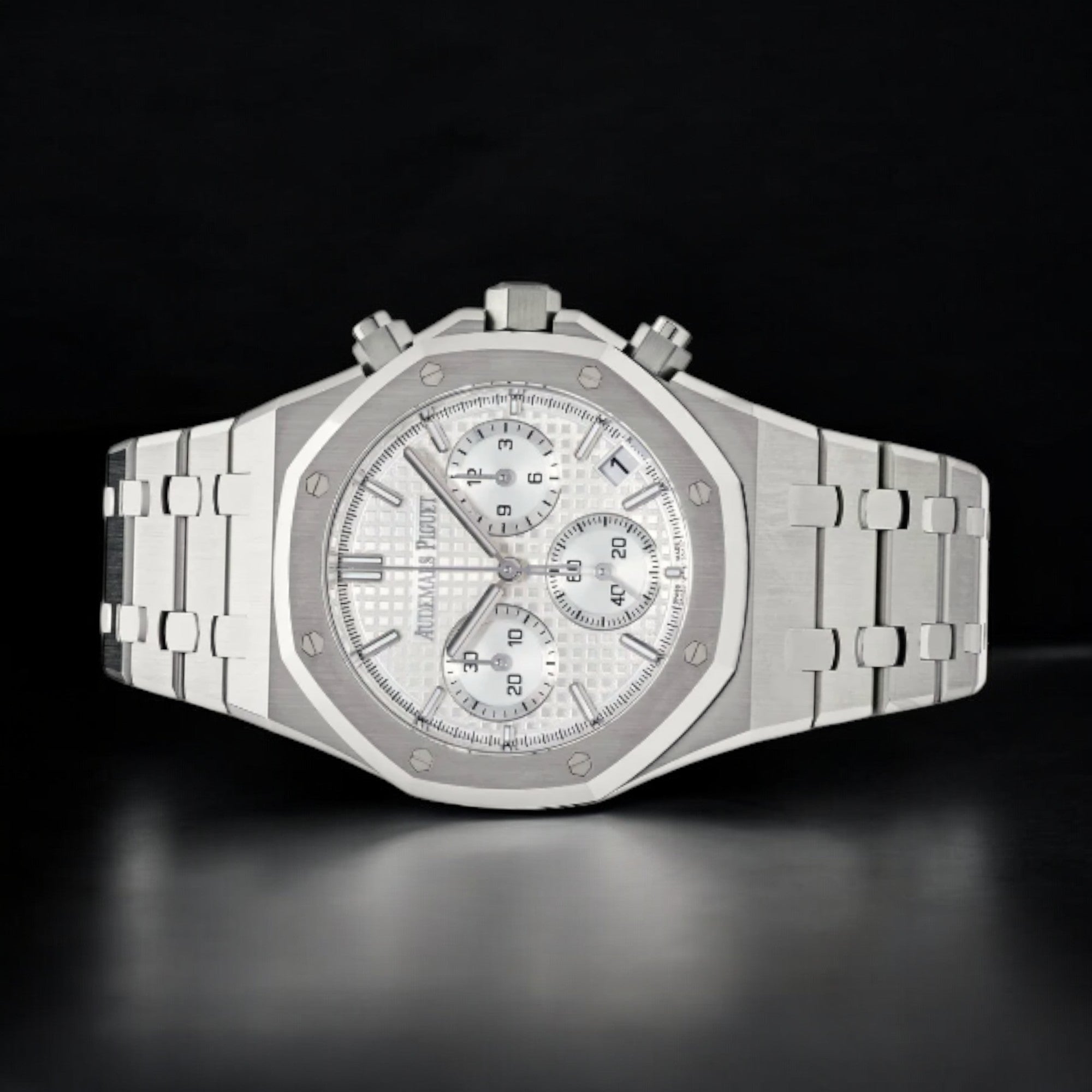 Audemars Piguet Royal Oak Chronograph 26320ST 41mm White Dial With Stainless Steel Bracelet-Audemars Piguet-JD Watches NY