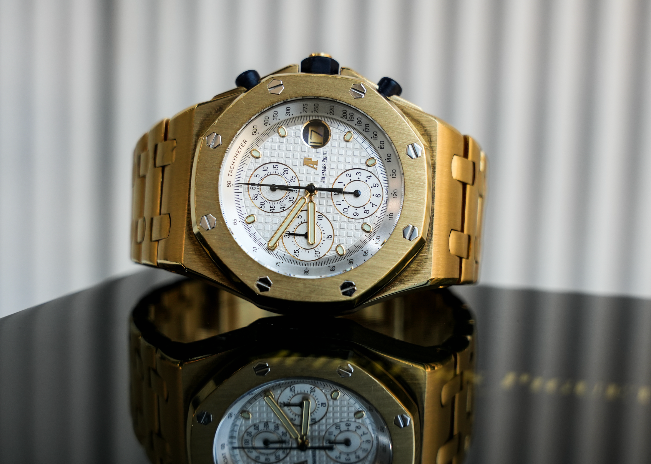 Pre-Owned Audemars Piguet Royal Oak 26022BA | Gold Chrono – JD Pre-Owned Audemars Piguet Royal Oak 26022BA | Gold Chrono – JD
