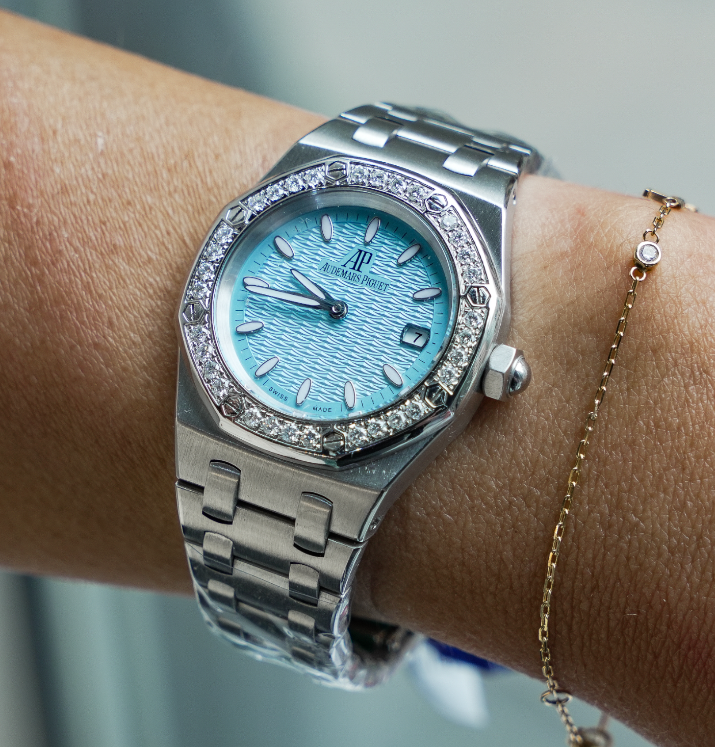 Audemars Piguet Royal Oak Ladies Quartz 33mm – 67600ST.OO.1210ST.02, Stainless Steel Case with Light Blue “Petite Tapisserie” Dial, Diamond-Set Bezel, Stainless Steel Bracelet-Audemars Piguet-JD Watches NY