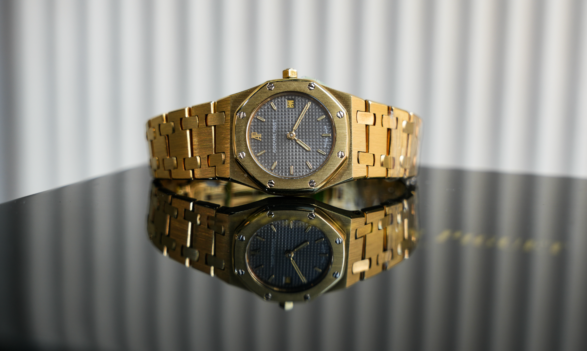 Audemars Piguet Royal Oak Mini 6007BA – Vintage 18K Yellow Gold Quartz Watch – 26mm