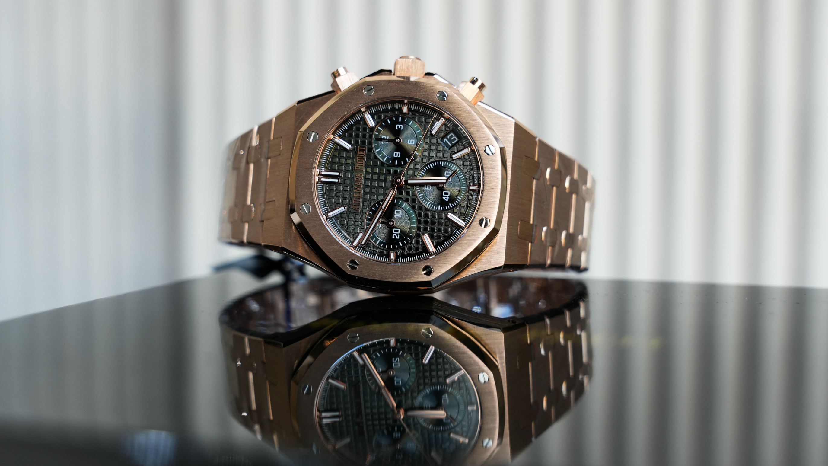 Audemars Piguet Royal Oak Selfwinding Chronograph 41mm – 18K Rose Gold – Green Grande Tapisserie Dial – Ref. 26240OR.OO.1320OR.04 (2021 to 2024)