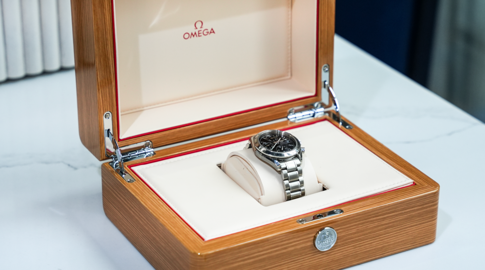 Omega Speedmaster Date 3210.50.00 – 40mm Black Dial with Stainless Steel Bracelet-Omega-JD Watches NY