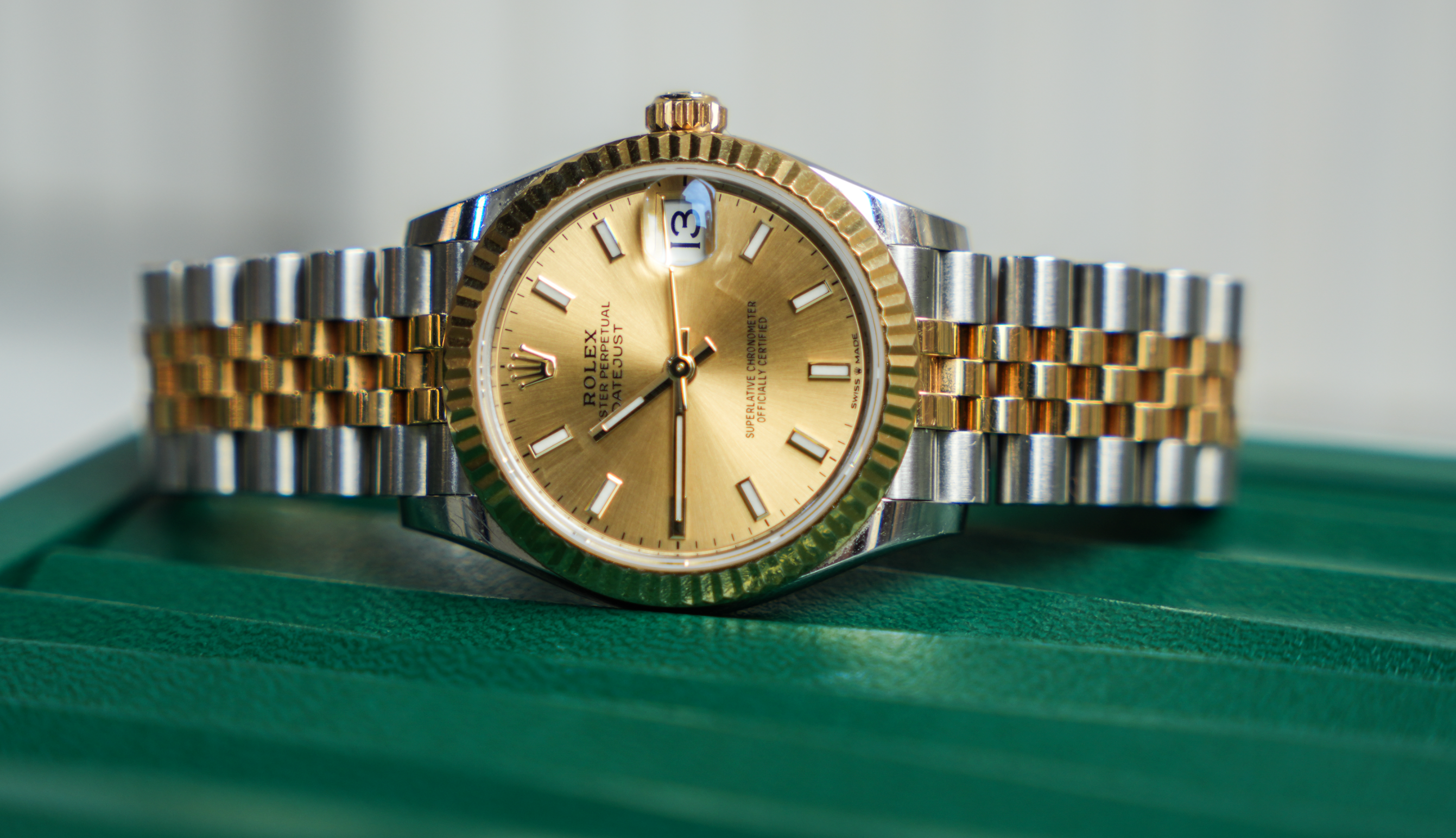 Rolex Datejust 31 Ref. 278273-0014 – Stainless Steel & 18k Yellow Gold, Champagne Dial:
