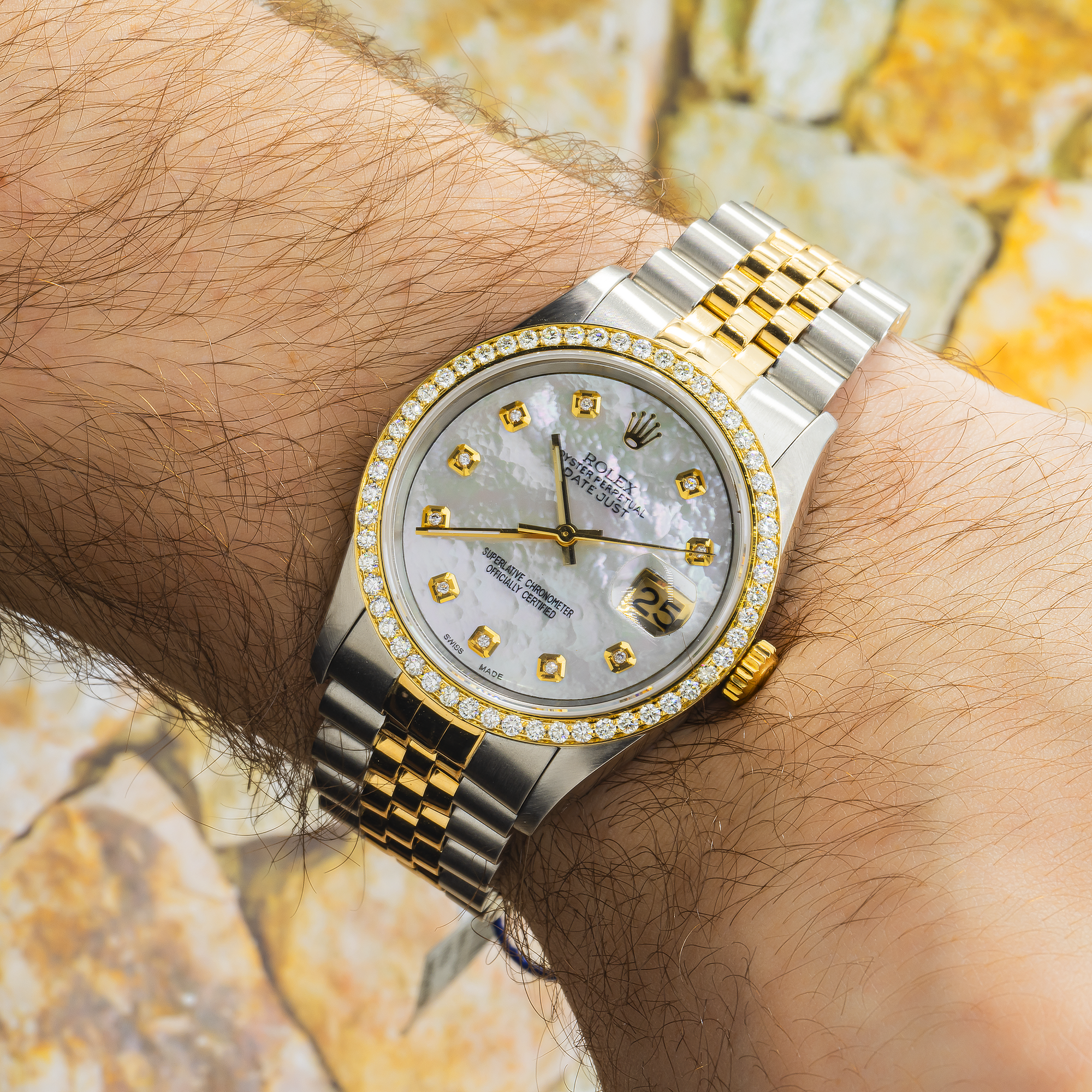 Rolex Datejust 36mm 16233 Yellow Gold & Stainless Steel – Mother of Pearl Diamond Dial & Diamond Bezel (Year: 1988-2004)