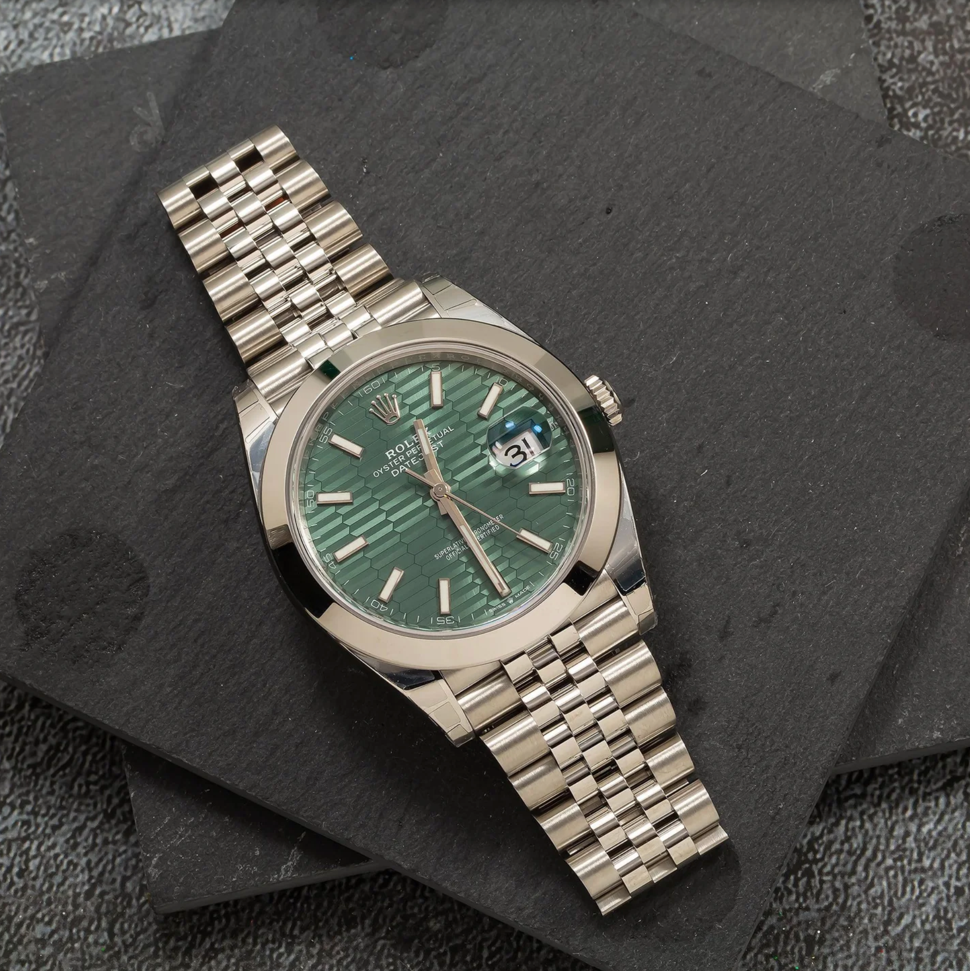 Rolex Datejust 41 – Oystersteel with Mint Green Fluted Motif Dial and Jubilee Bracelet Ref. 126300
