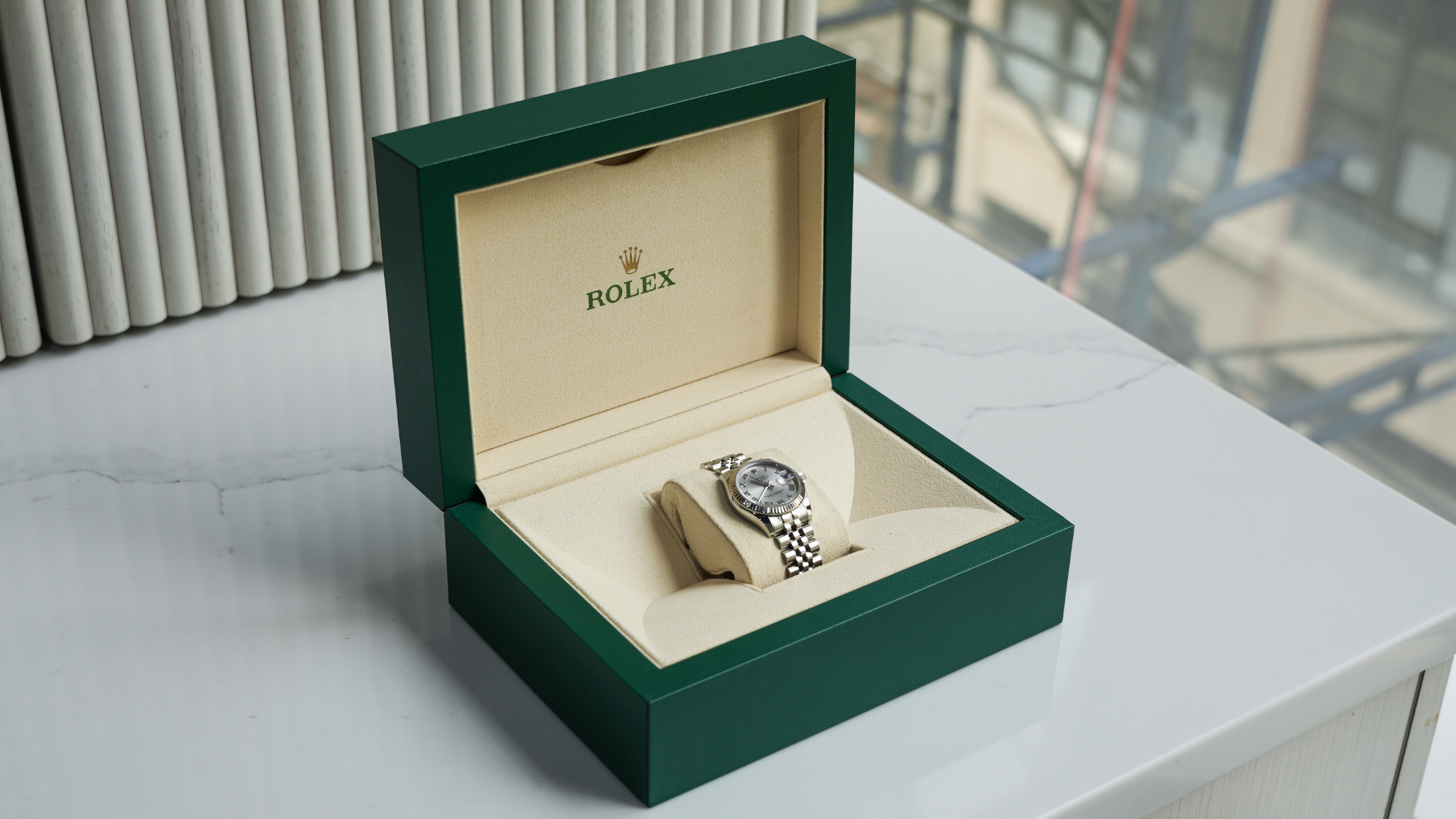Rolex Datejust 31mm – Stainless Steel with Silver Roman Dial & White Gold Fluted Bezel | Ref. 178274