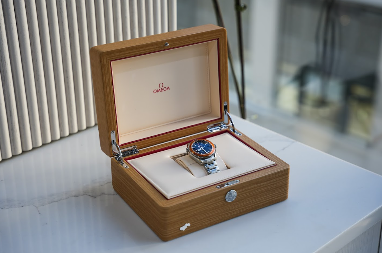 Omega Seamaster Planet Ocean 600M – 42mm Stainless Steel on Steel Bracelet