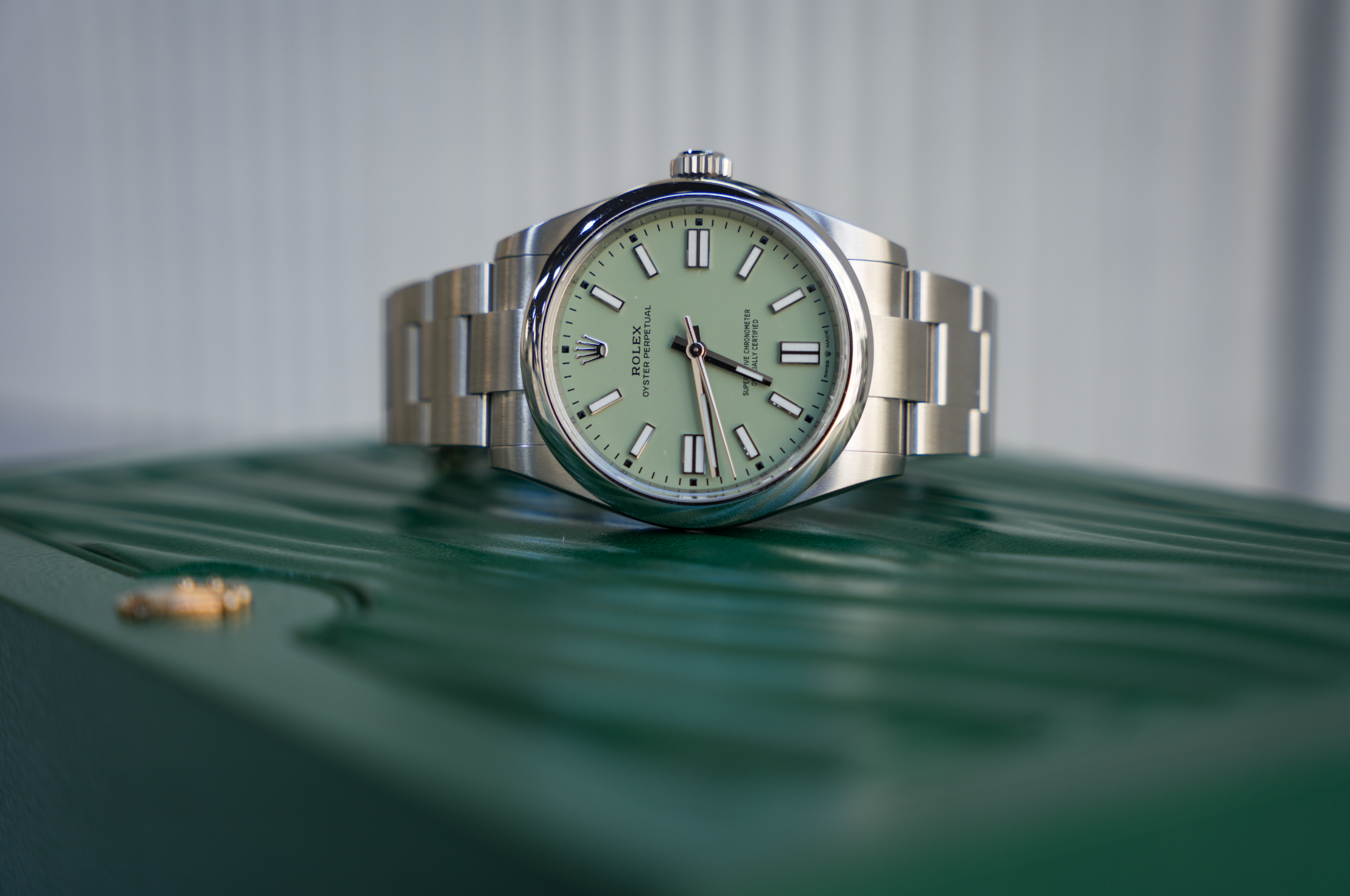 Rolex Oyster Perpetual 41 134300 Pistachio Green Dial Oystersteel 41mm Automatic