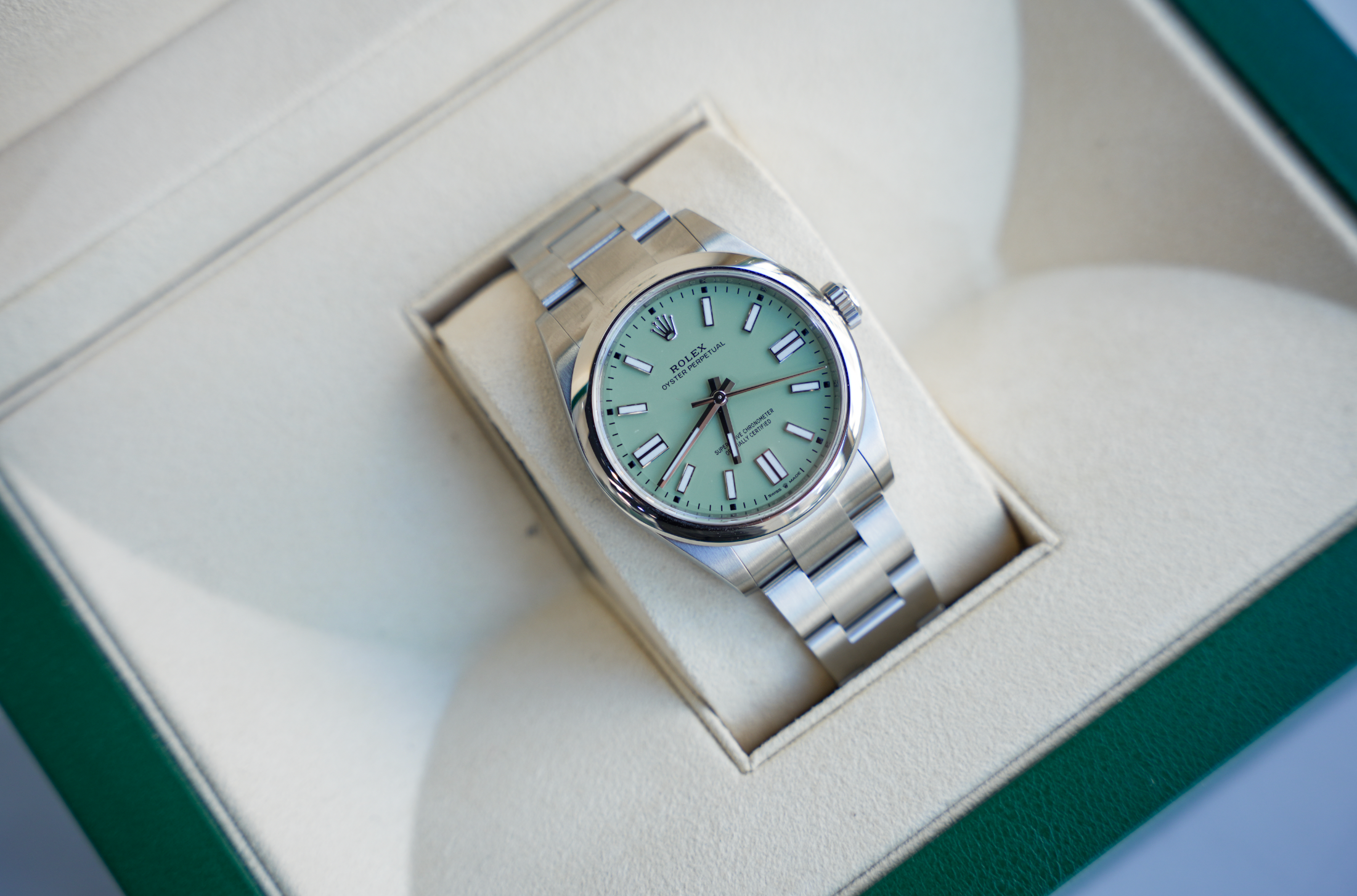 Rolex Oyster Perpetual 41 134300 Pistachio Green Dial Oystersteel 41mm Automatic