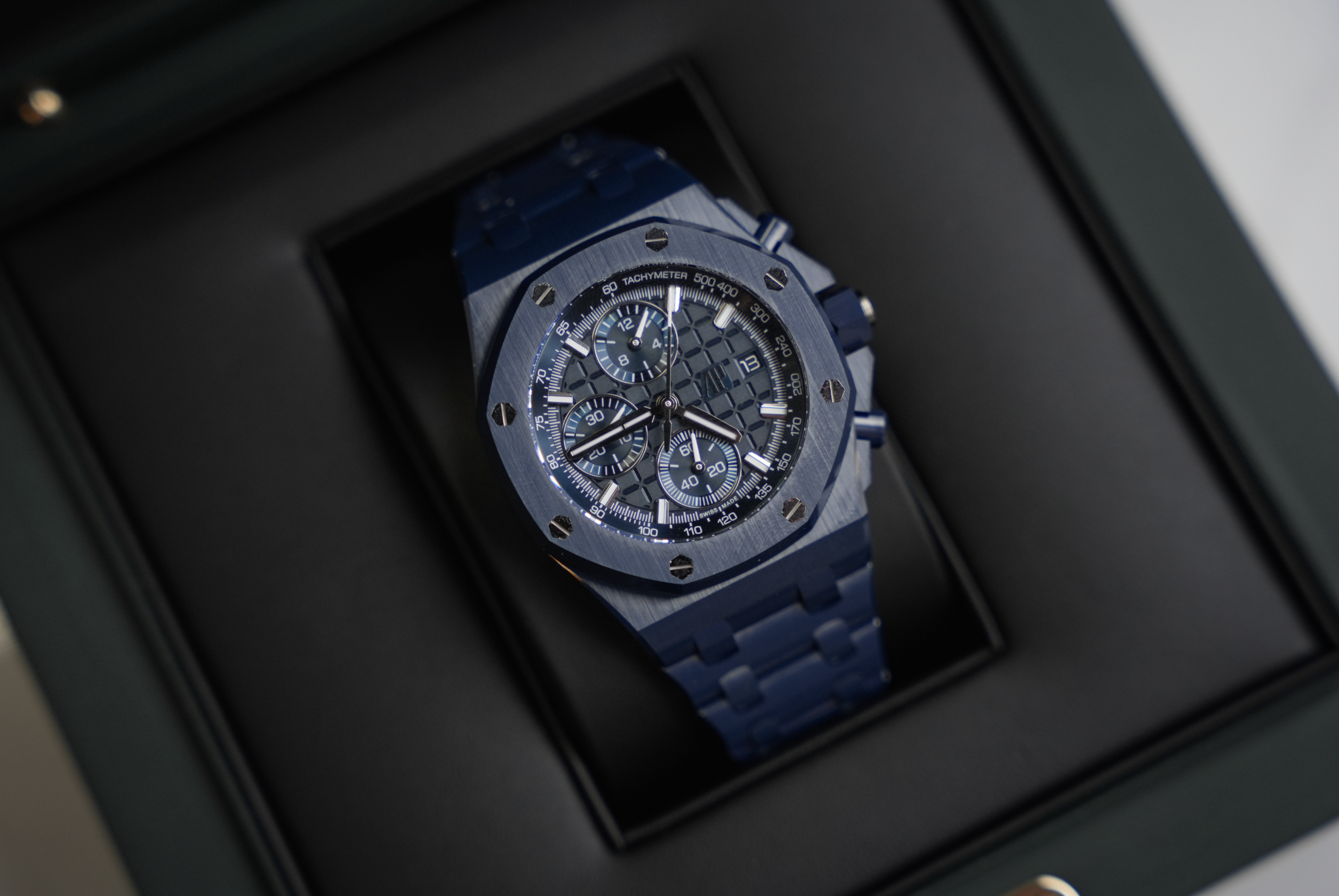 Audemars Piguet Royal Oak Offshore Chronograph 26238CD “Bleu Nuit” Ceramic 42mm Méga Tapisserie Dial