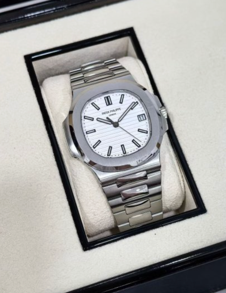Patek Philippe Nautilus 5711/1A White Dial Stainless Steel