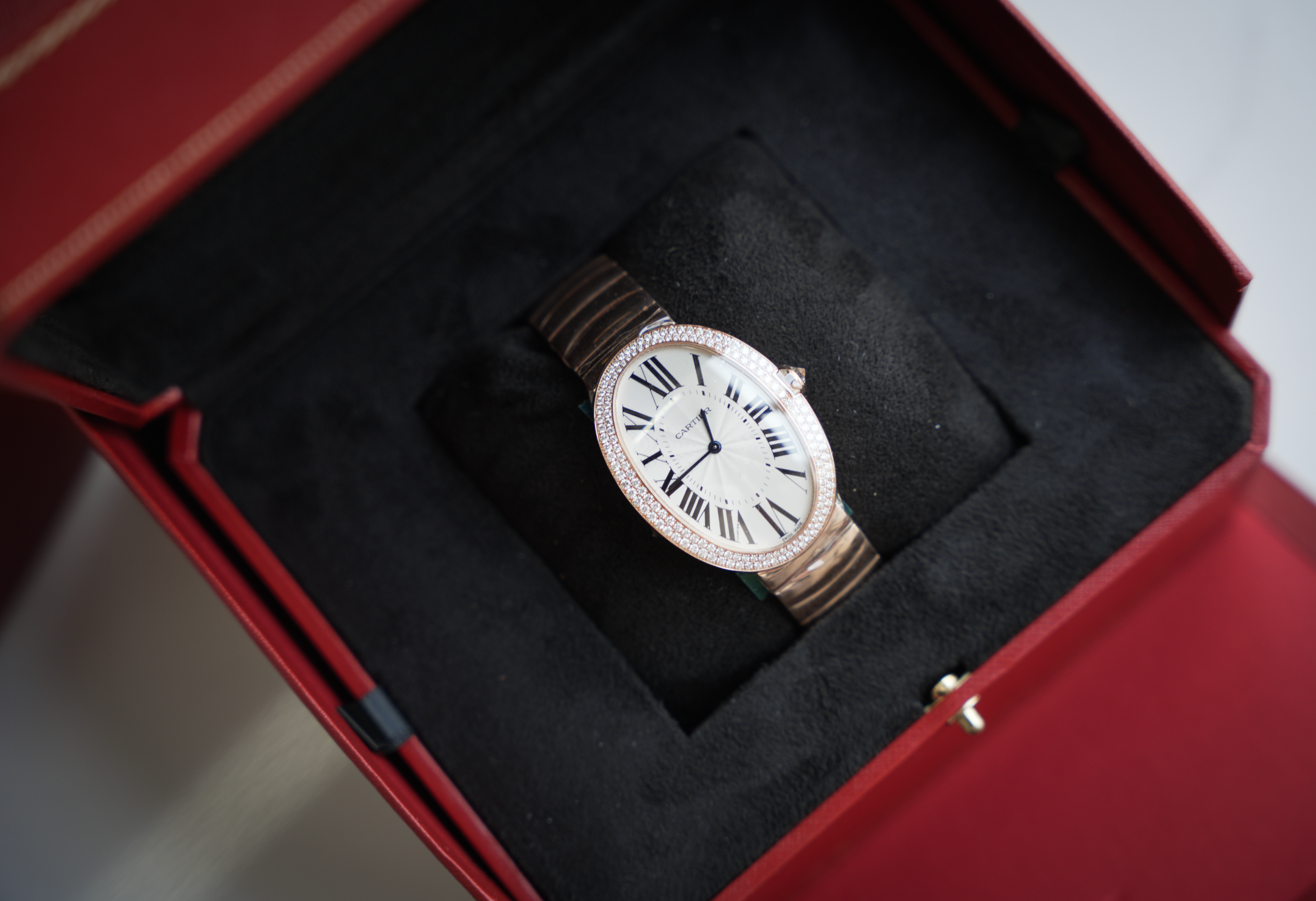 Cartier Baignoire 44x34mm 18K Rose Gold Diamond Bezel WB520003