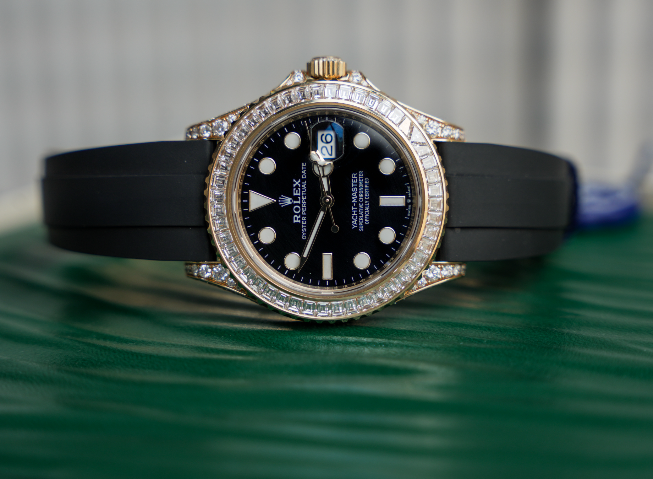 Rolex Yacht-Master 42 18K Yellow Gold Diamond-Set Case Baguette Diamond Bezel Black Dial Oysterflex – Ref. 226668TBR