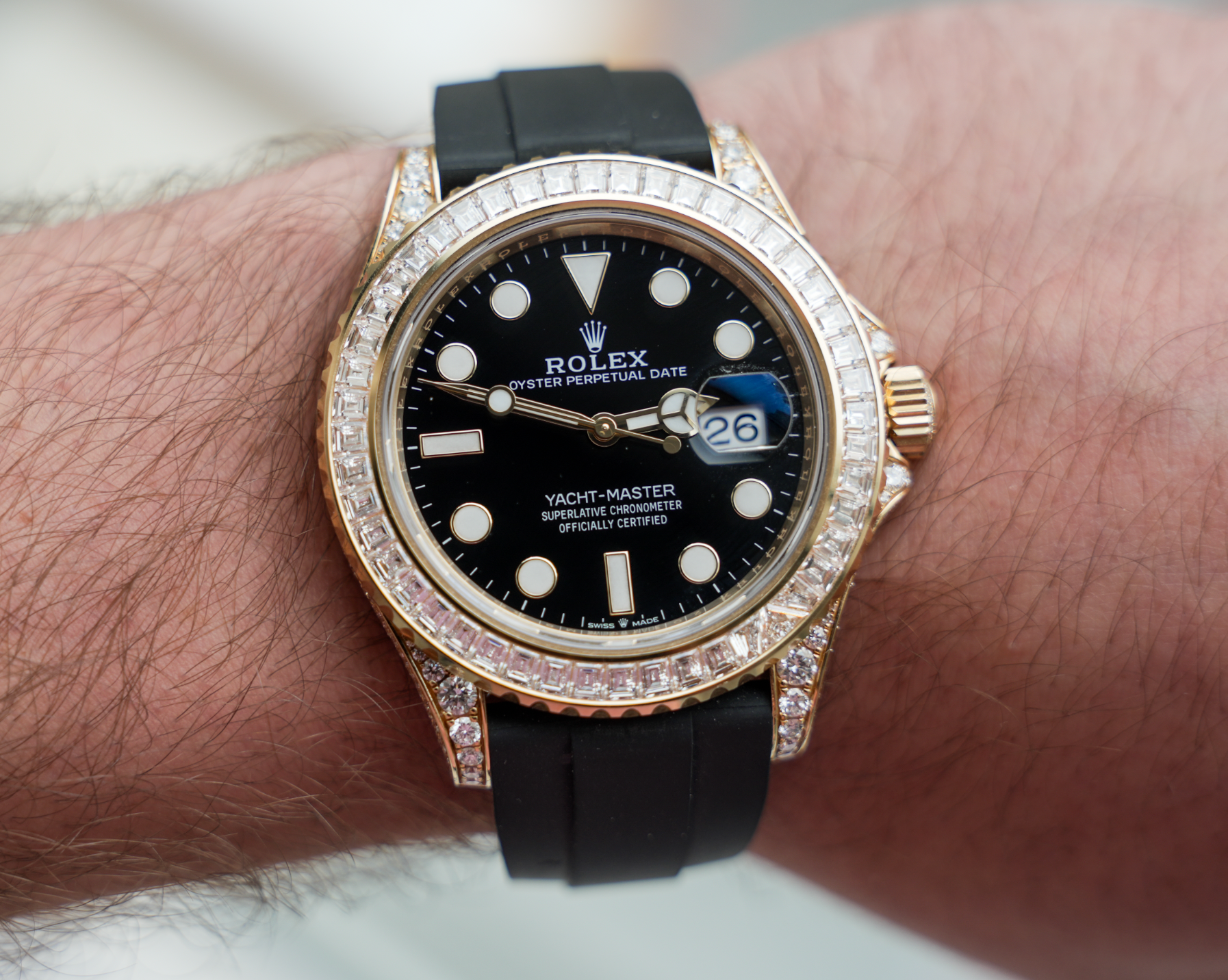 Rolex Yacht-Master 42 18K Yellow Gold Diamond-Set Case Baguette Diamond Bezel Black Dial Oysterflex – Ref. 226668TBR