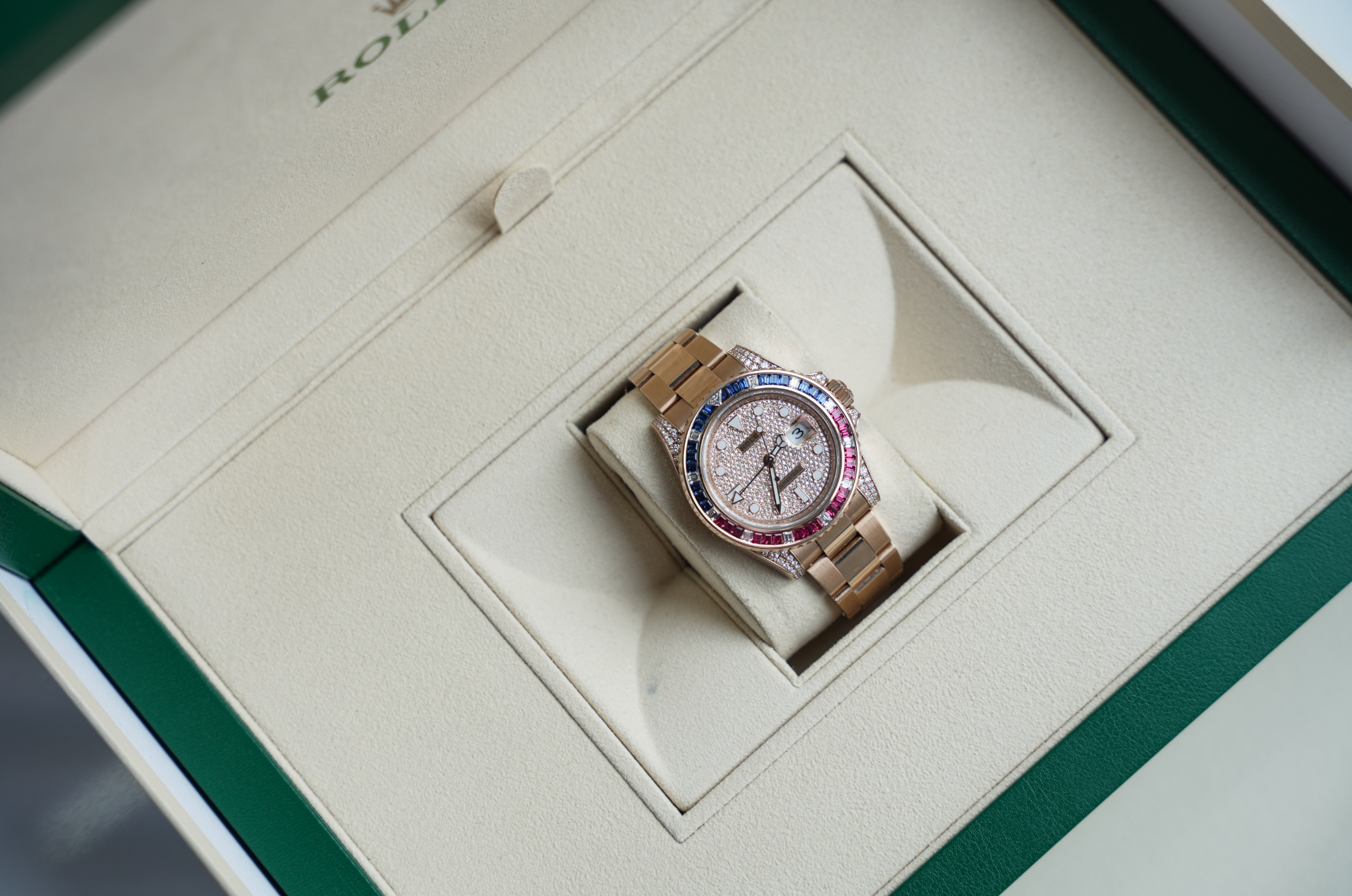 Rolex GMT-Master II “SARU” 40mm 18K Everose Gold Diamond Pavé Dial Sapphire & Ruby Bezel Pavé Oyster Bracelet – Ref. 126755SARU