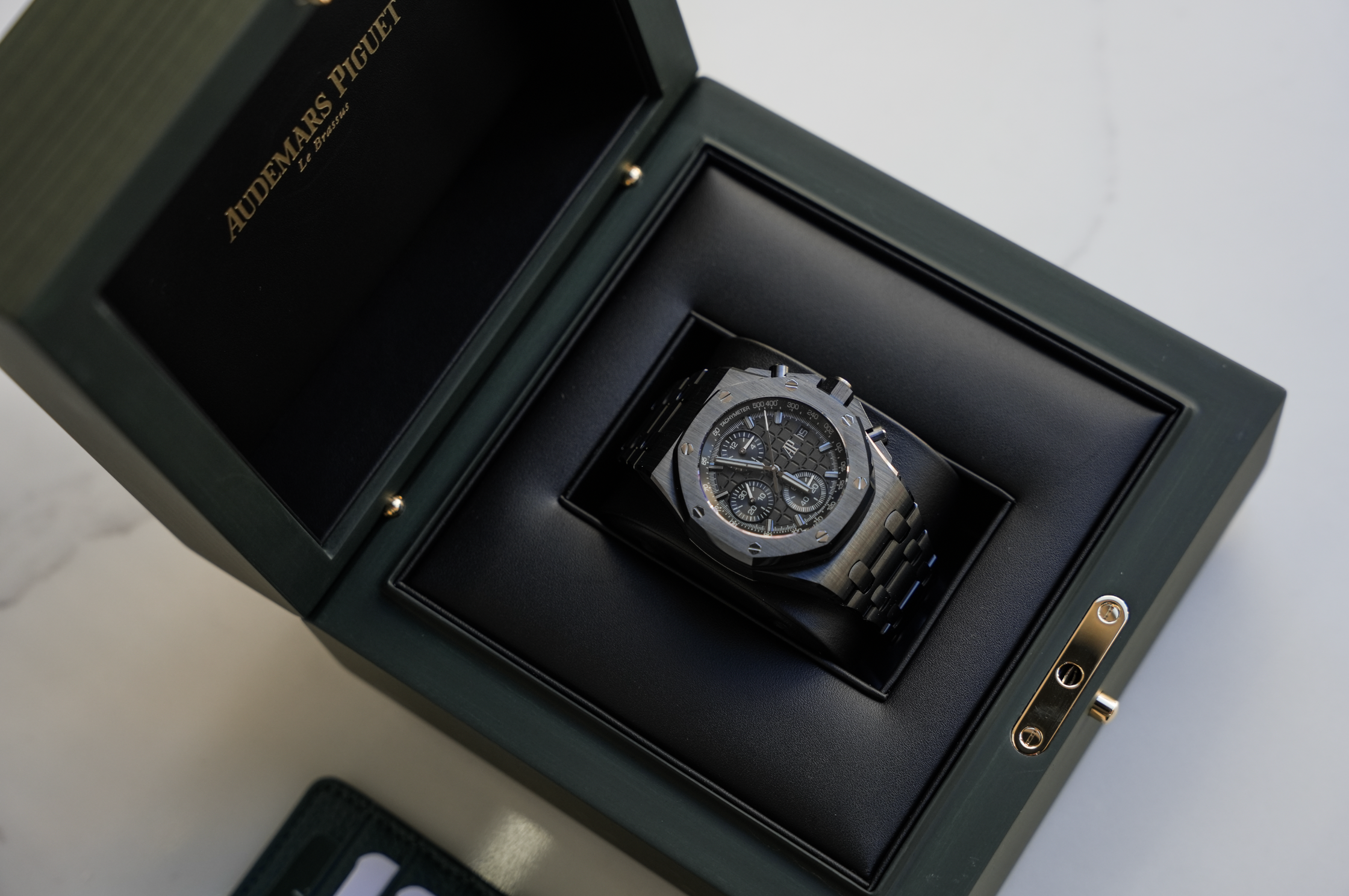 Audemars Piguet Royal Oak Offshore Selfwinding Chronograph 42mm Black Ceramic Black Dial | 26238CE.OO.1300CE.01