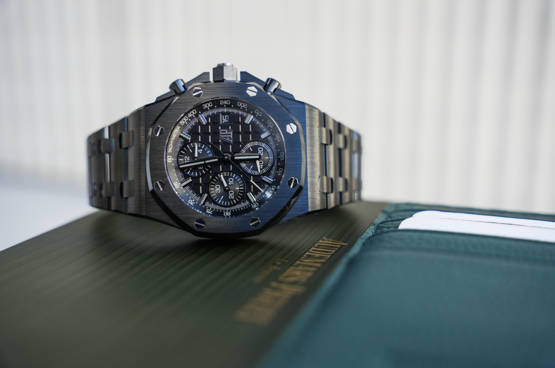 Audemars Piguet Royal Oak Offshore Selfwinding Chronograph 42mm Black Ceramic Black Dial | 26238CE.OO.1300CE.01