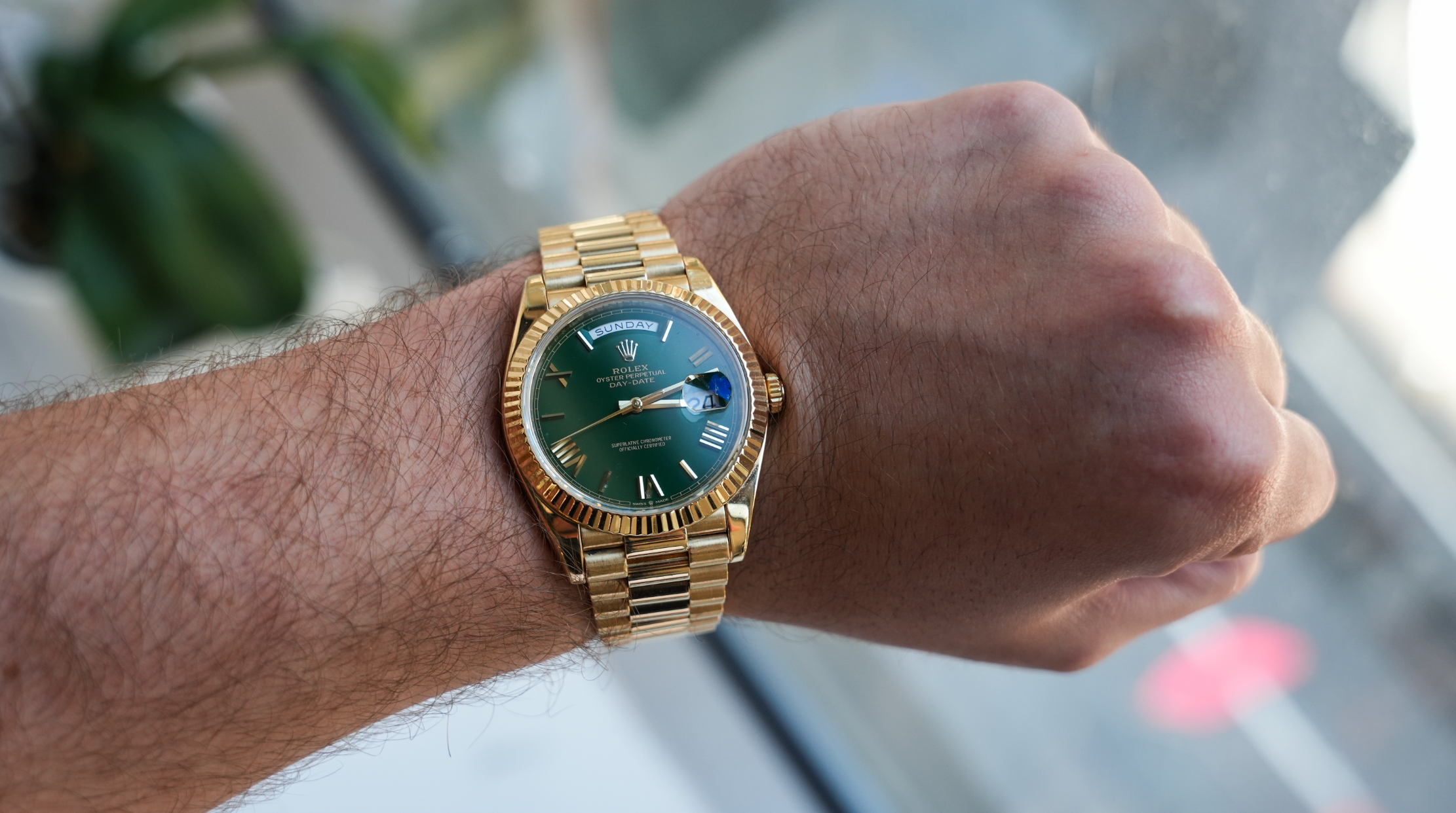 Rolex Day-Date 40 President 228238 – Green Roman Dial | 18K Yellow Gold