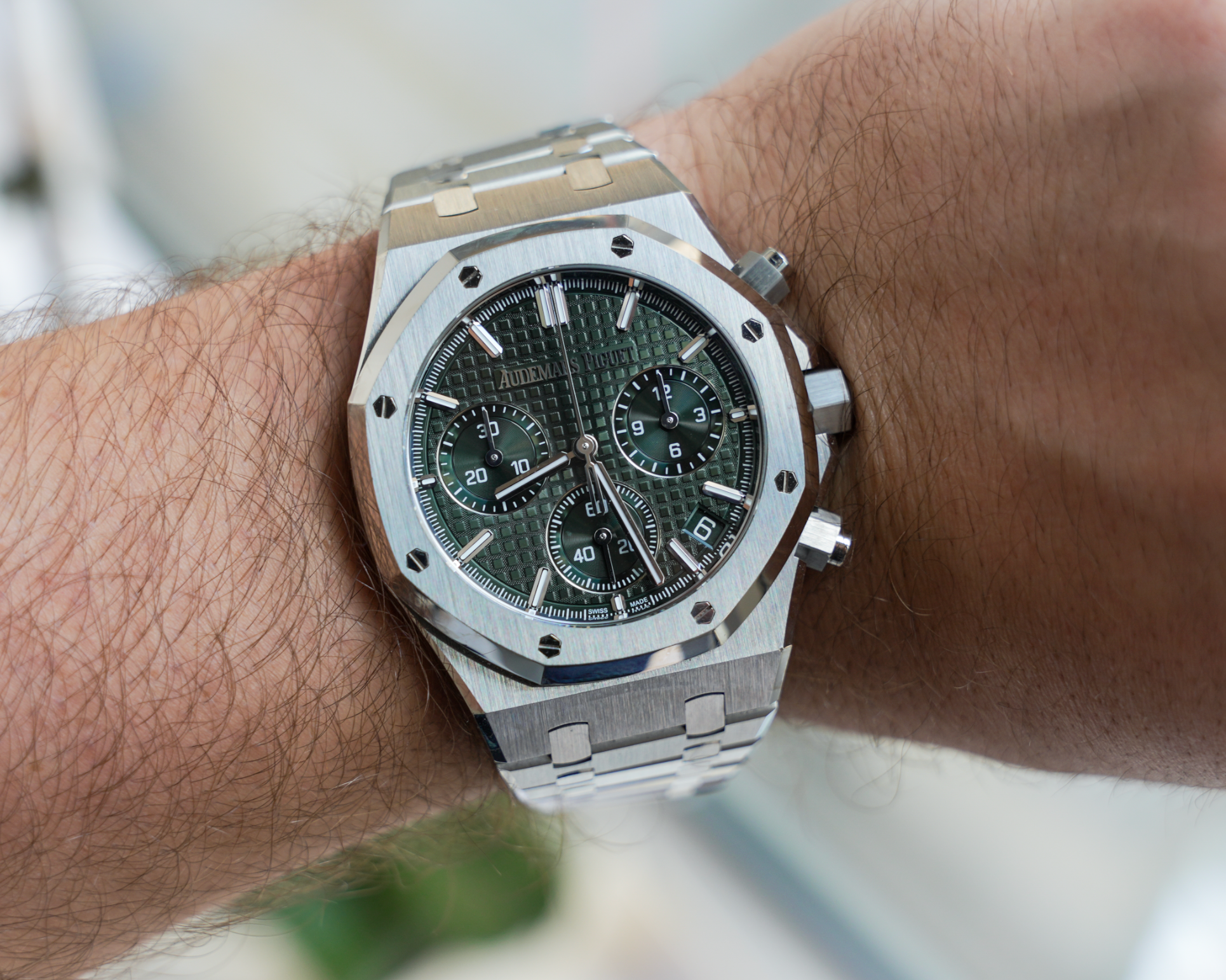 Audemars Piguet Royal Oak Chronograph 26240ST.OO.1320ST.08 – Green Dial | 41mm Stainless Steel (Years 2022-2024)