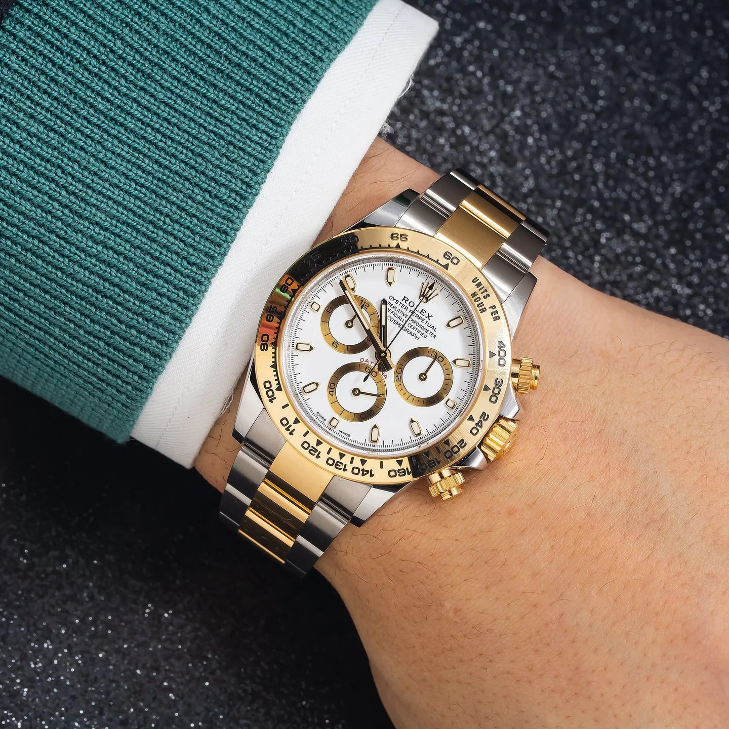 Rolex Cosmograph Daytona 40mm 116523 White Dial, Two-Tone Yellow Gold Oyster Bracelet
