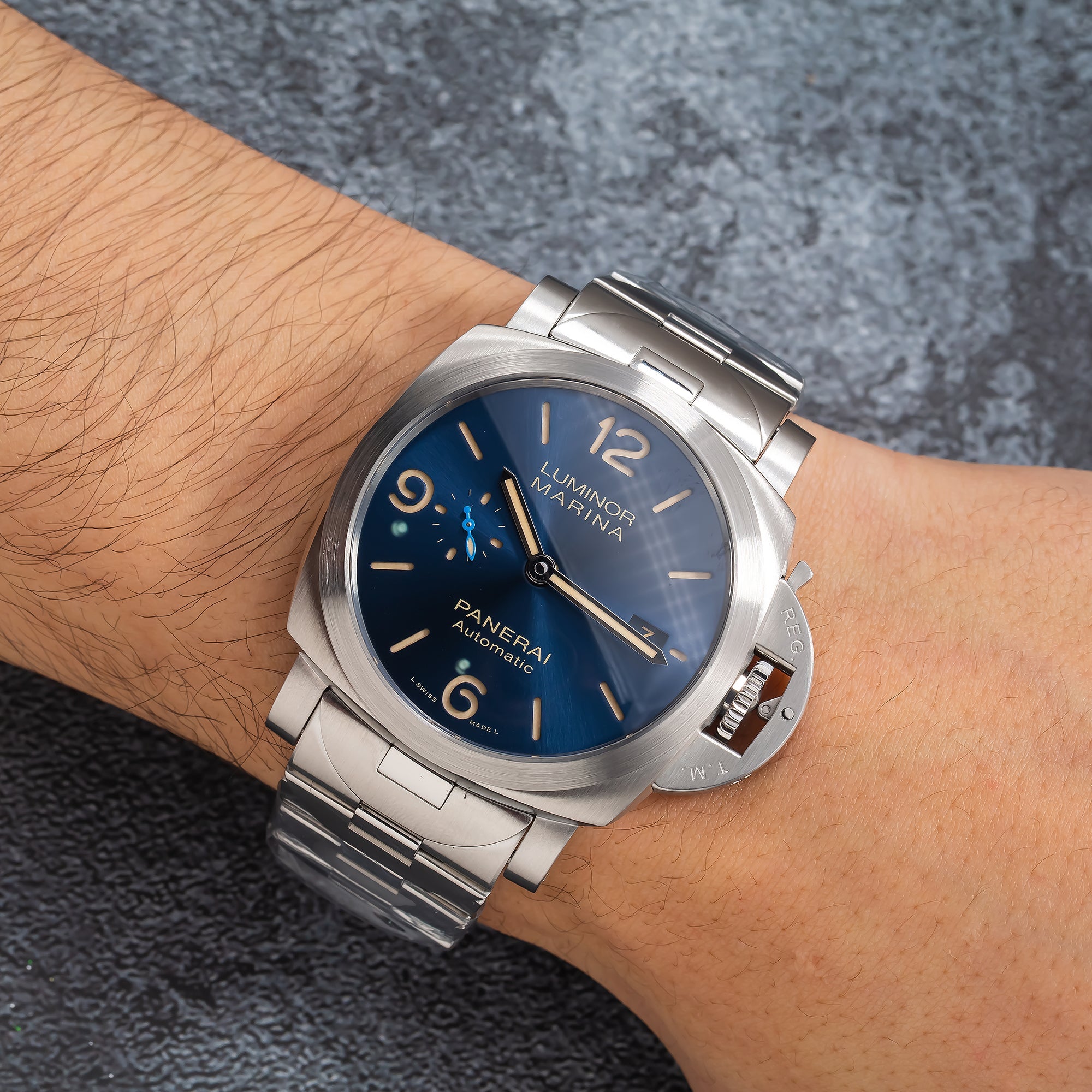 Panerai Luminor Marina PAM01058 44MM Blue Dial With Stainless Steel Bracelet