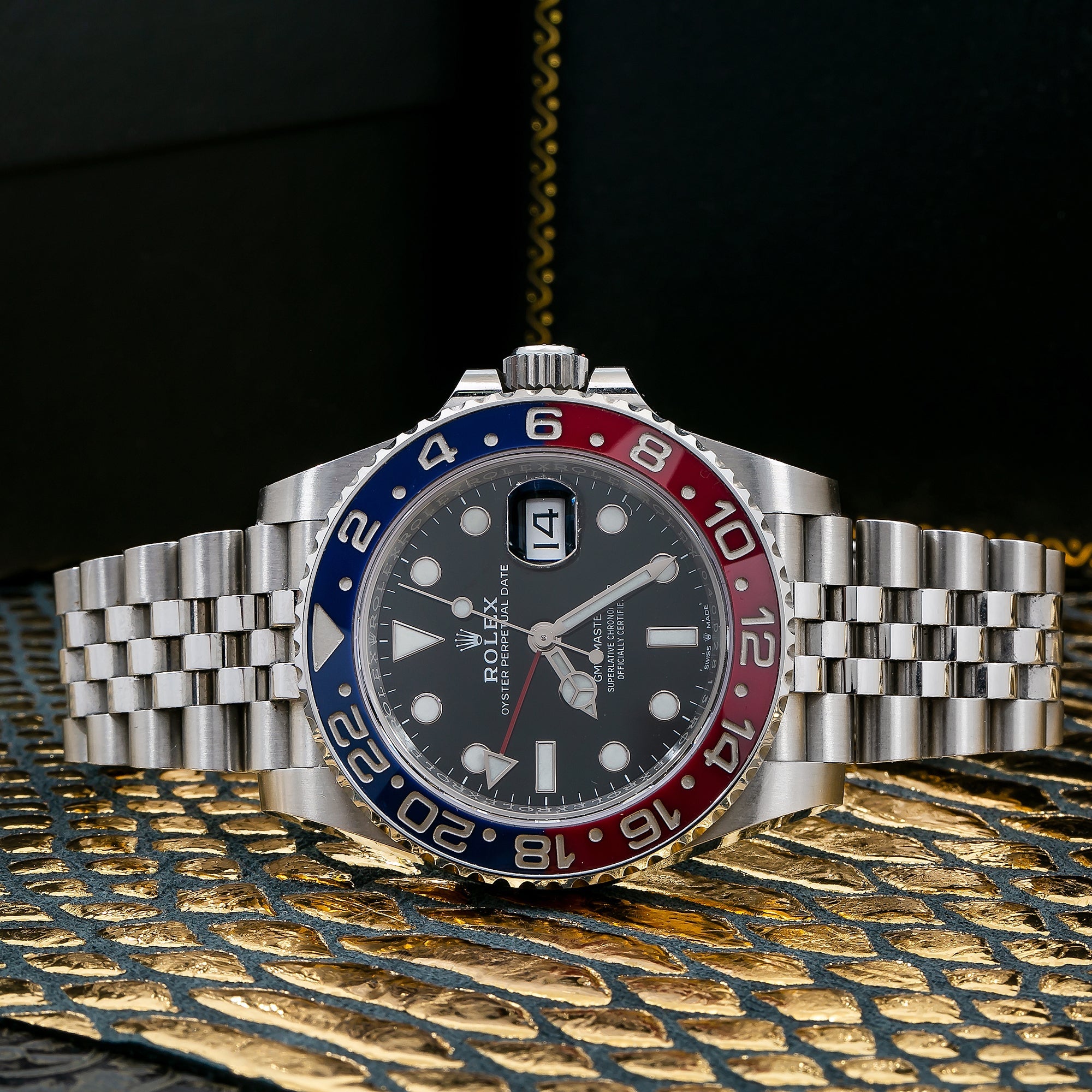 Rolex GMT Master II Pepsi Watch Blue and Red Ceramic Bezel with Jubilee Bracelet 40MM