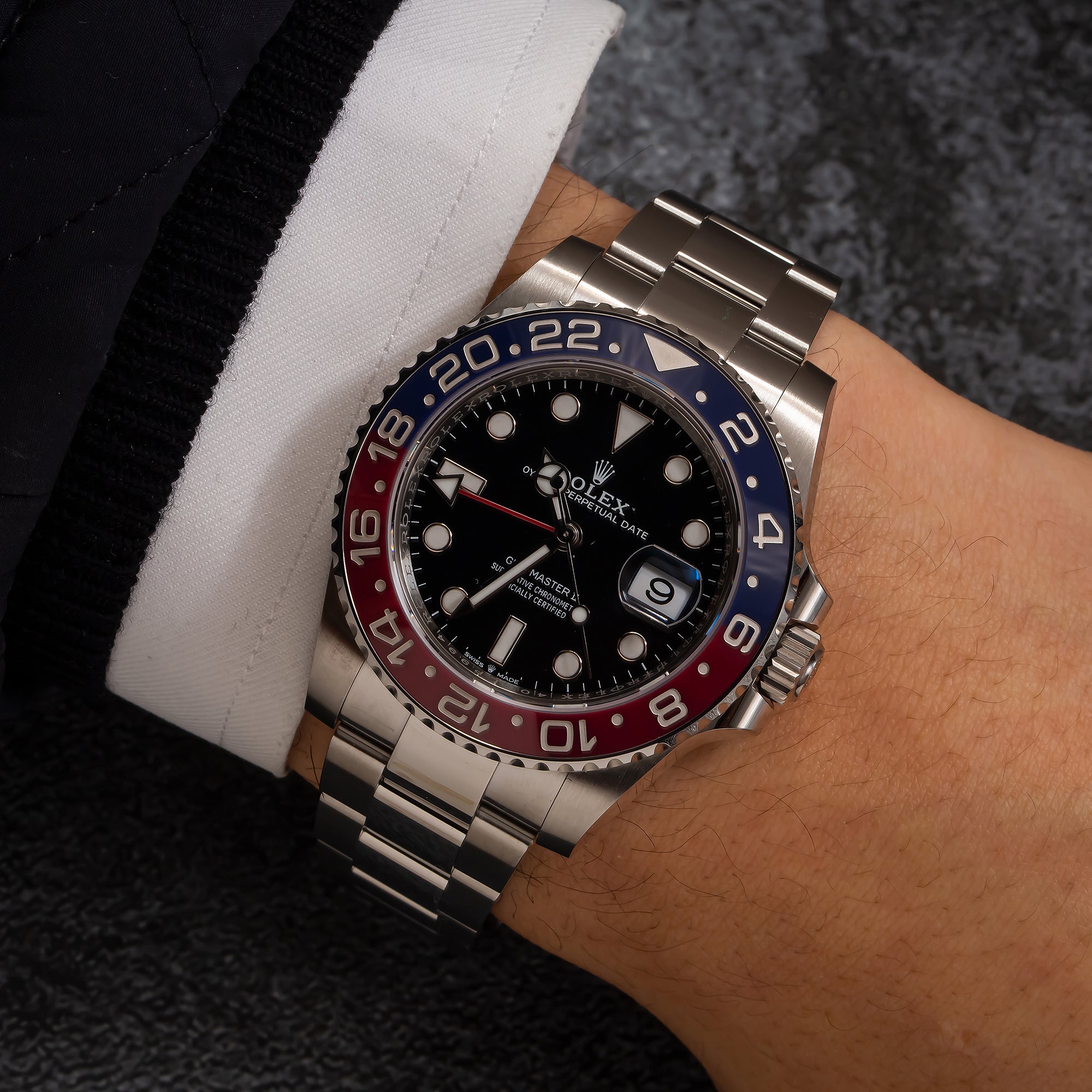 Rolex GMT Master II 126710BLRO Blue Red Pepsi Bezel Steel Mens Watch