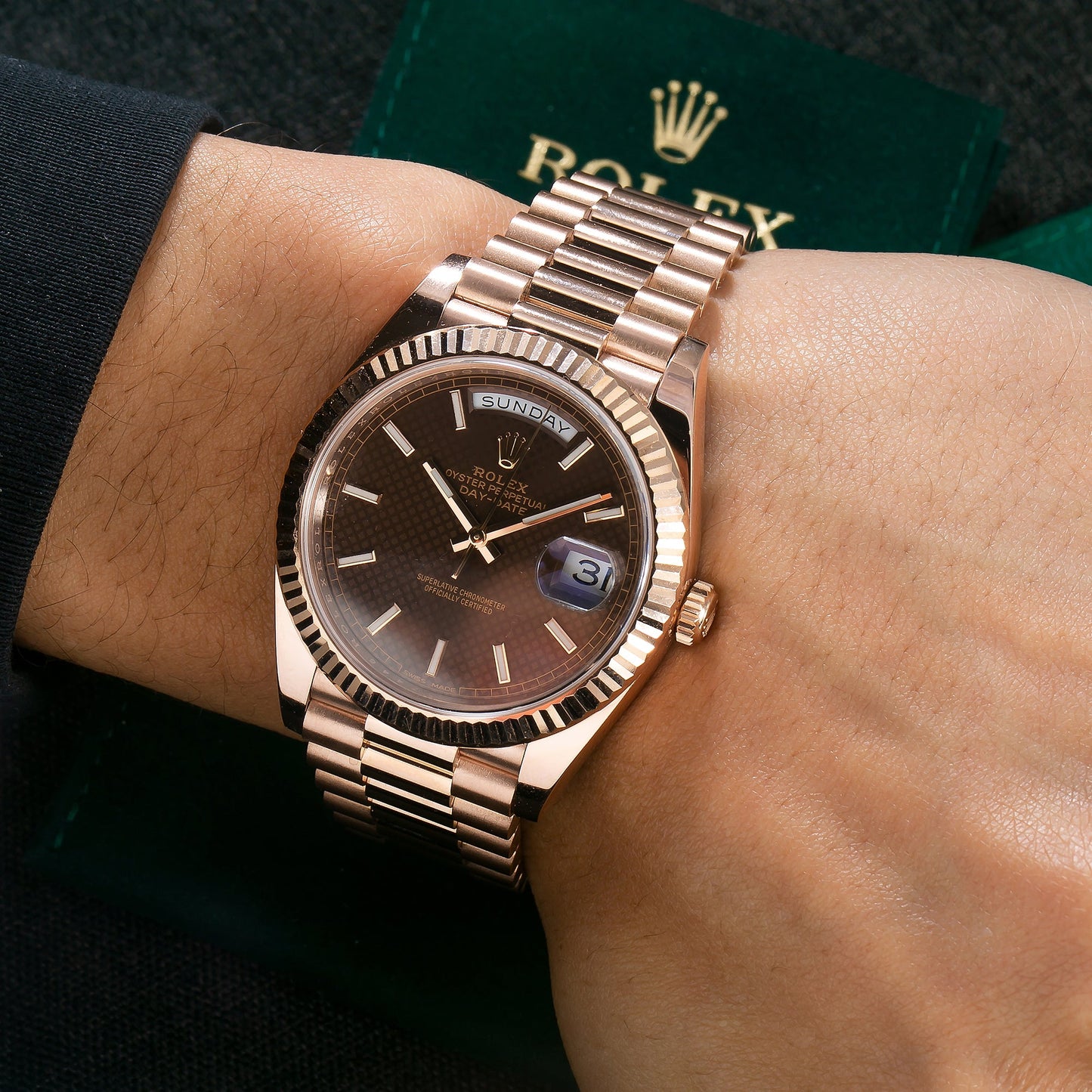 ROLEX DAY-DATE 228235 40MM CHOCOLATE MOTIF DIAL WITH ROSE GOLD PRESIDENT BRACELET